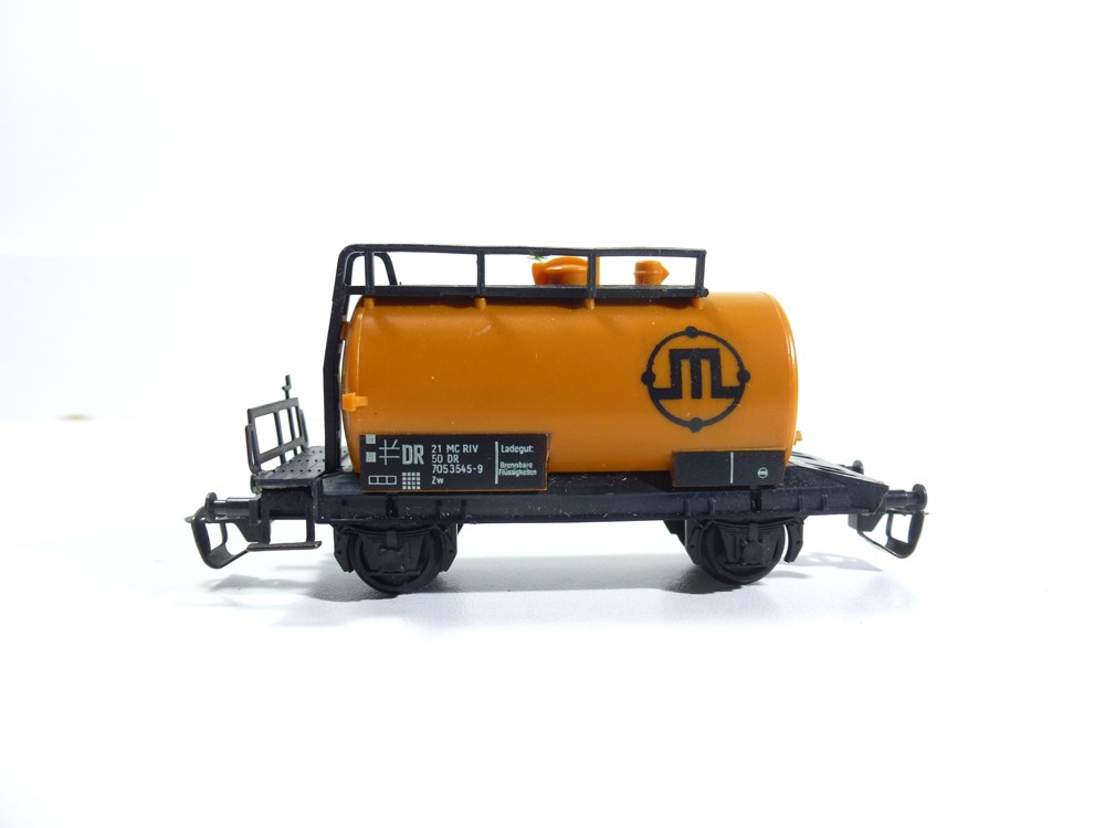 BTTB - Cisternový vůz M DR - TT