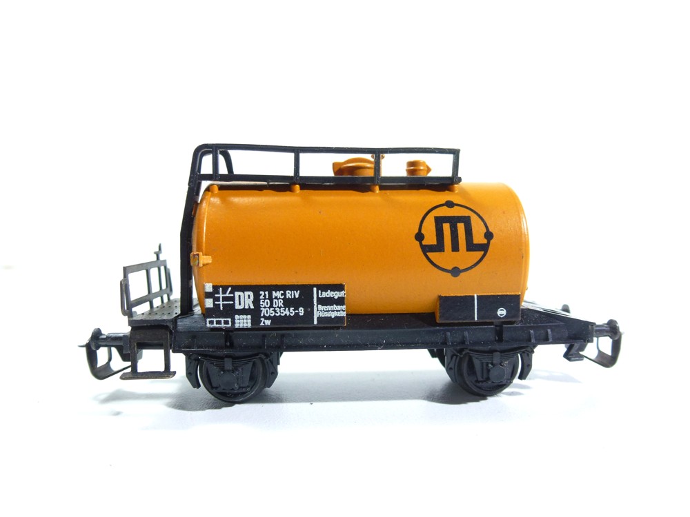 BTTB - Cisternový vůz M DR - TT