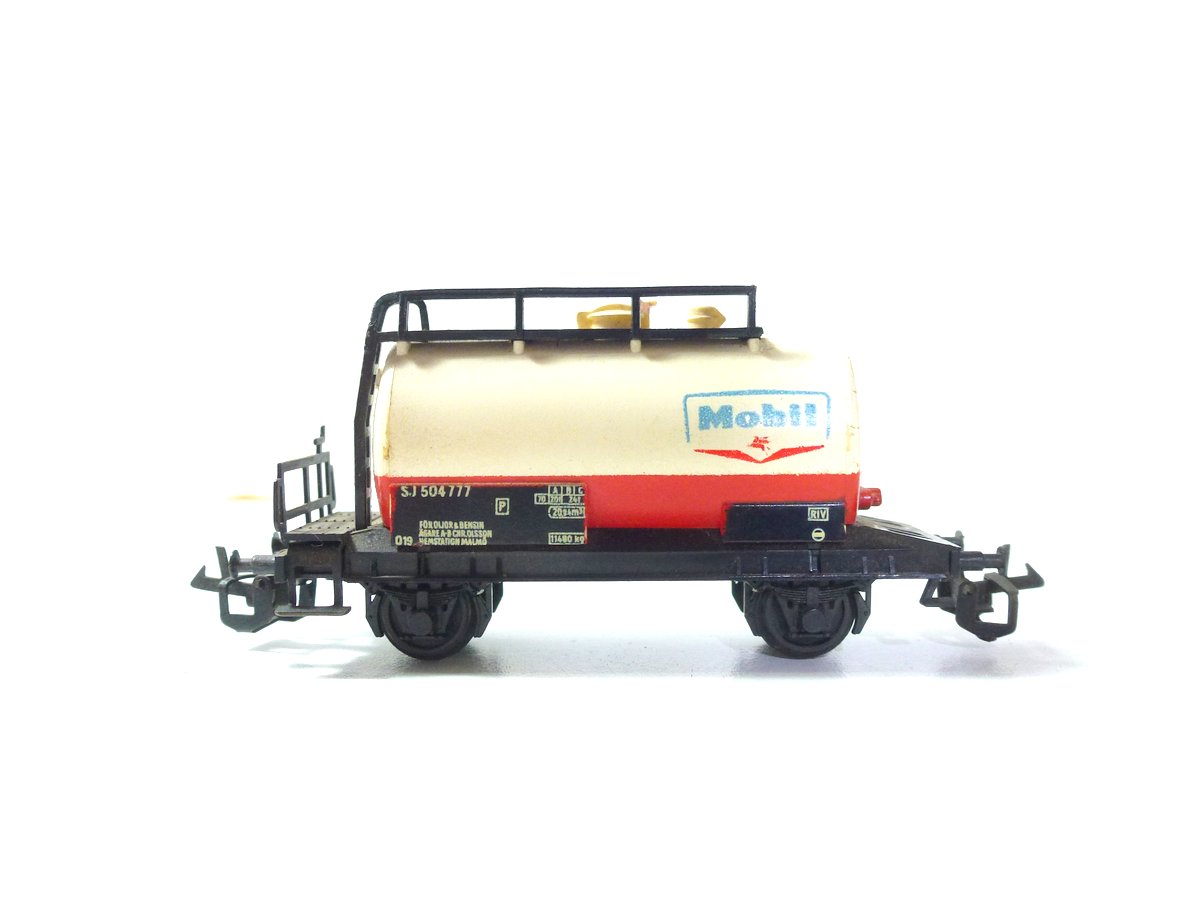 BTTB - Cisternový vůz Mobil - TT