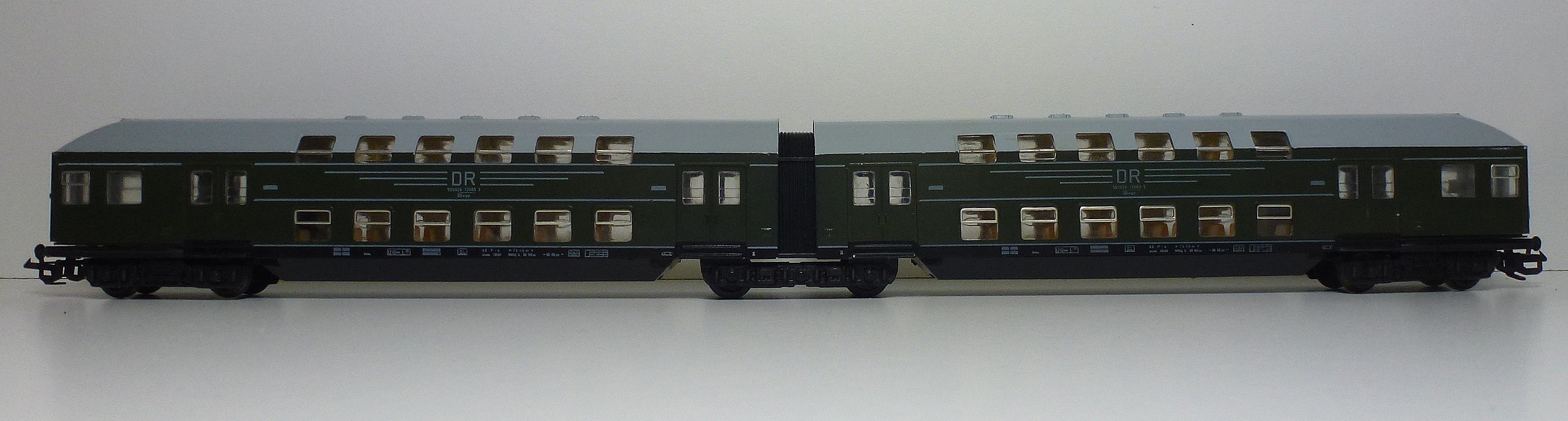 BTTB - Dvoudílná jednotka patrových vozů PKP - TT