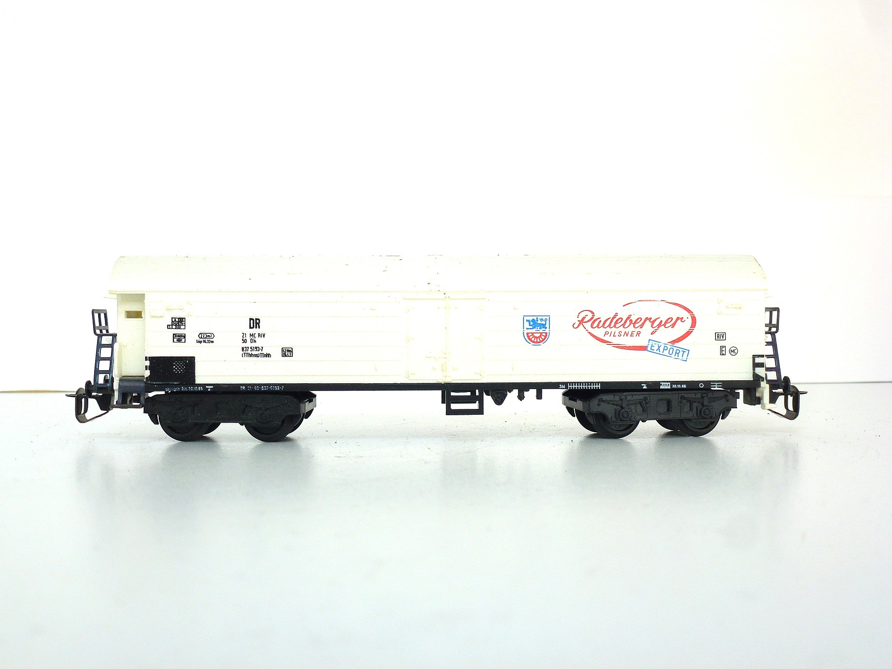 BTTB - Chladící vůz Radeberger DR - TT