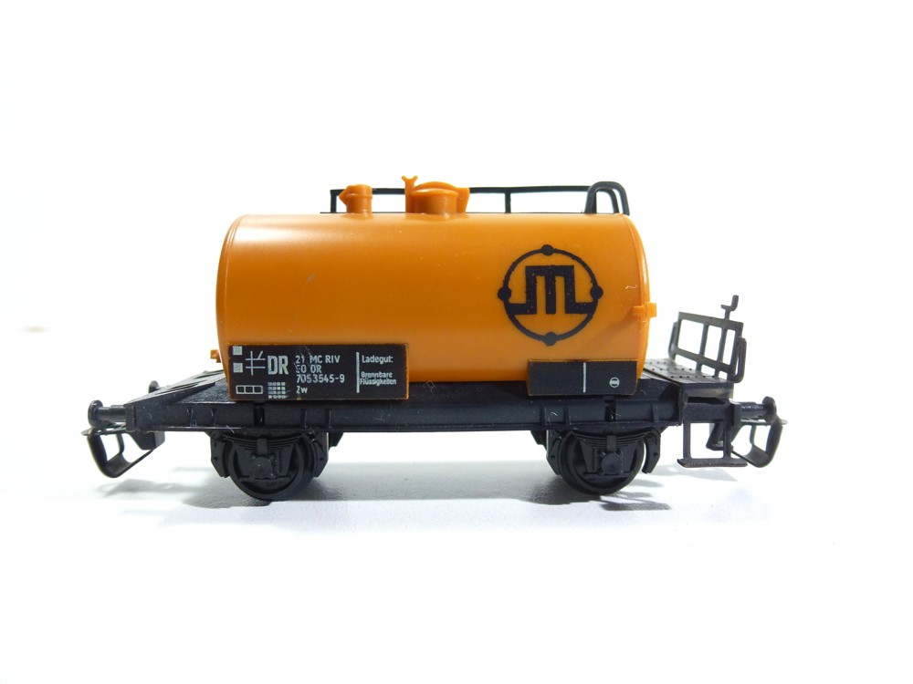 BTTB - Cisternový vůz M DR - TT