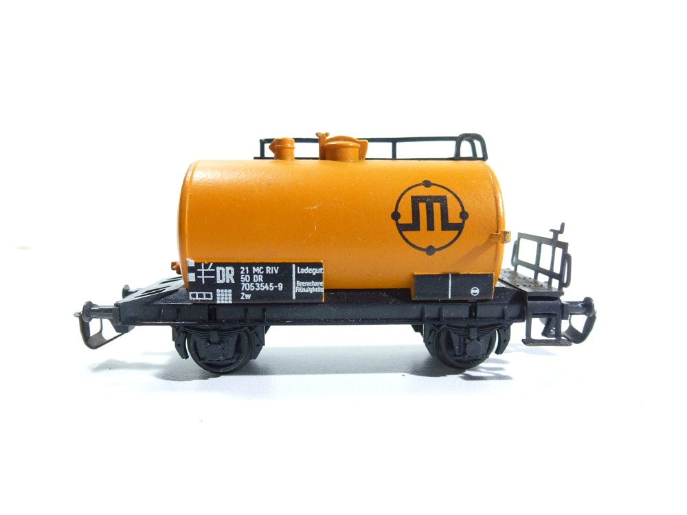 BTTB - Cisternový vůz M DR - TT