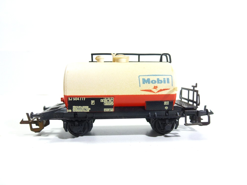 BTTB - Cisternový vůz Mobil - TT