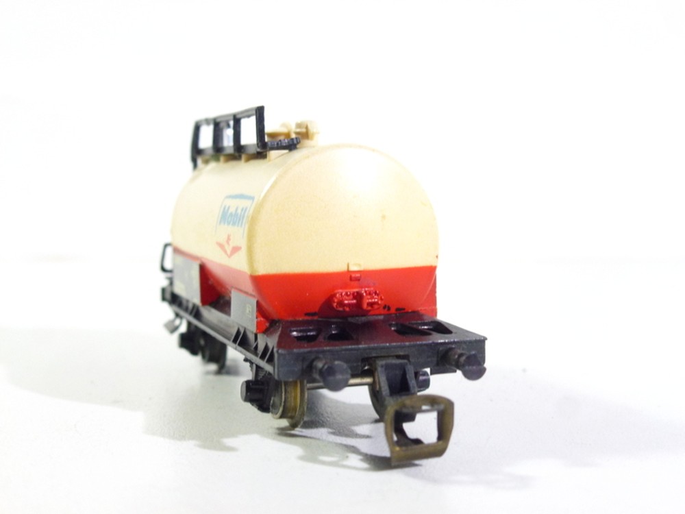 BTTB - Cisternový vůz Mobil - TT