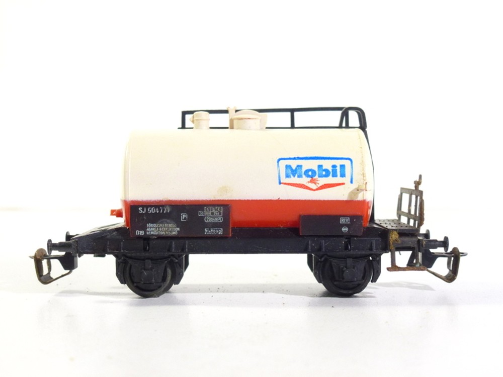 BTTB - Cisternový vůz Mobil - TT