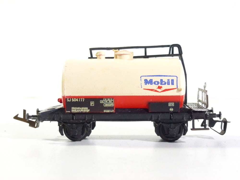 BTTB - Cisternový vůz Mobil - TT