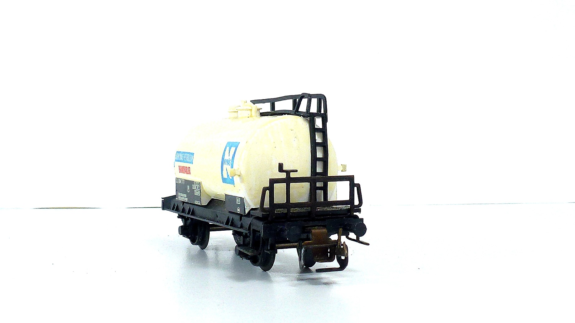 BTTB - Cisternový vůz NYNAS - TT