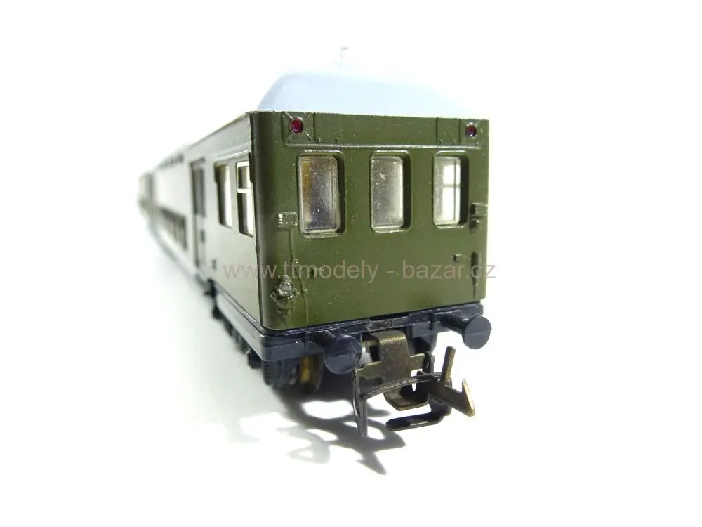 BTTB - Dvoudílná jednotka patrových vozů DR - TT