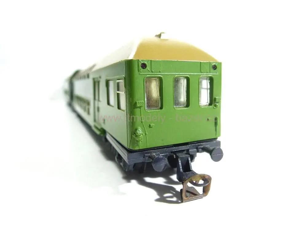 BTTB - Dvoudílná jednotka patrových vozů DR - TT