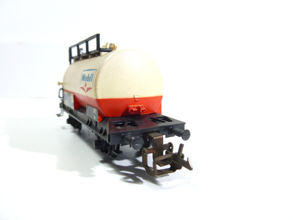 BTTB - Cisternový vůz Mobil - TT