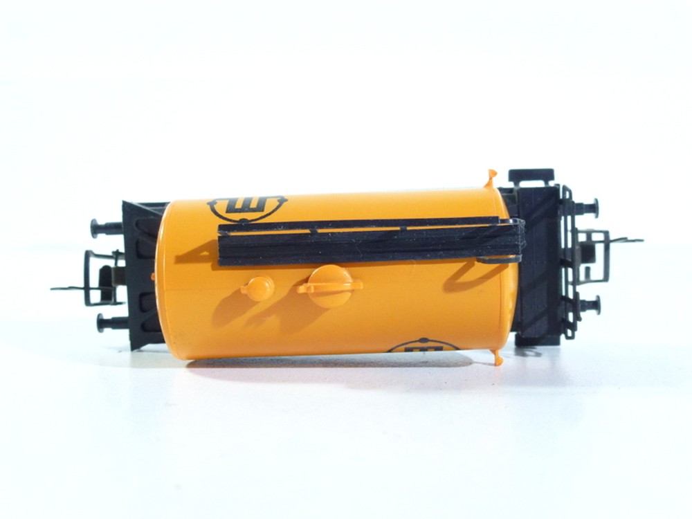 BTTB - Cisternový vůz M DR - TT