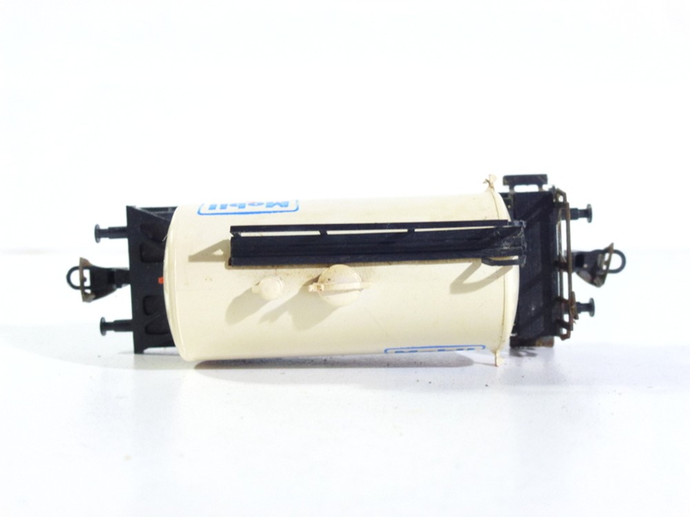 BTTB - Cisternový vůz Mobil - TT