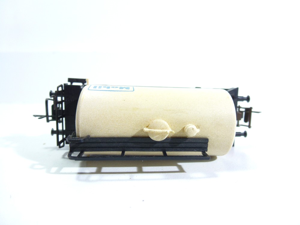 BTTB - Cisternový vůz Mobil - TT